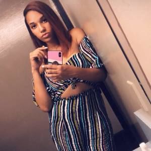 Meet your Posher, Rose